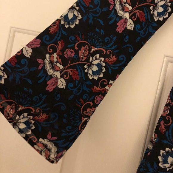 Timing long sleeve floral Bell romper size small - Picture 4 of 5